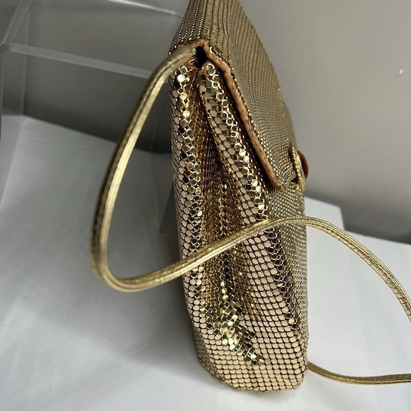 Whiting and Davis Gold Mesh Metallic Chain Envelope Shoulder Crossbody Bag - Picture 5 of 14
